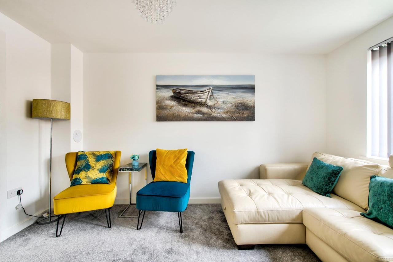2-Bedroom Holiday Home With Private Garden & Parking Edinburgh Bagian luar foto