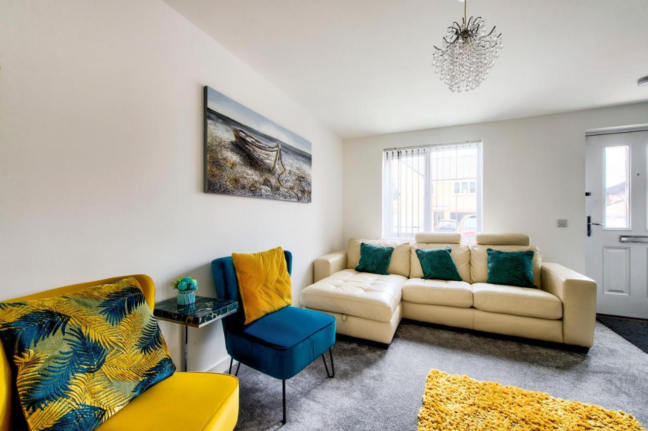 2-Bedroom Holiday Home With Private Garden & Parking Edinburgh Bagian luar foto