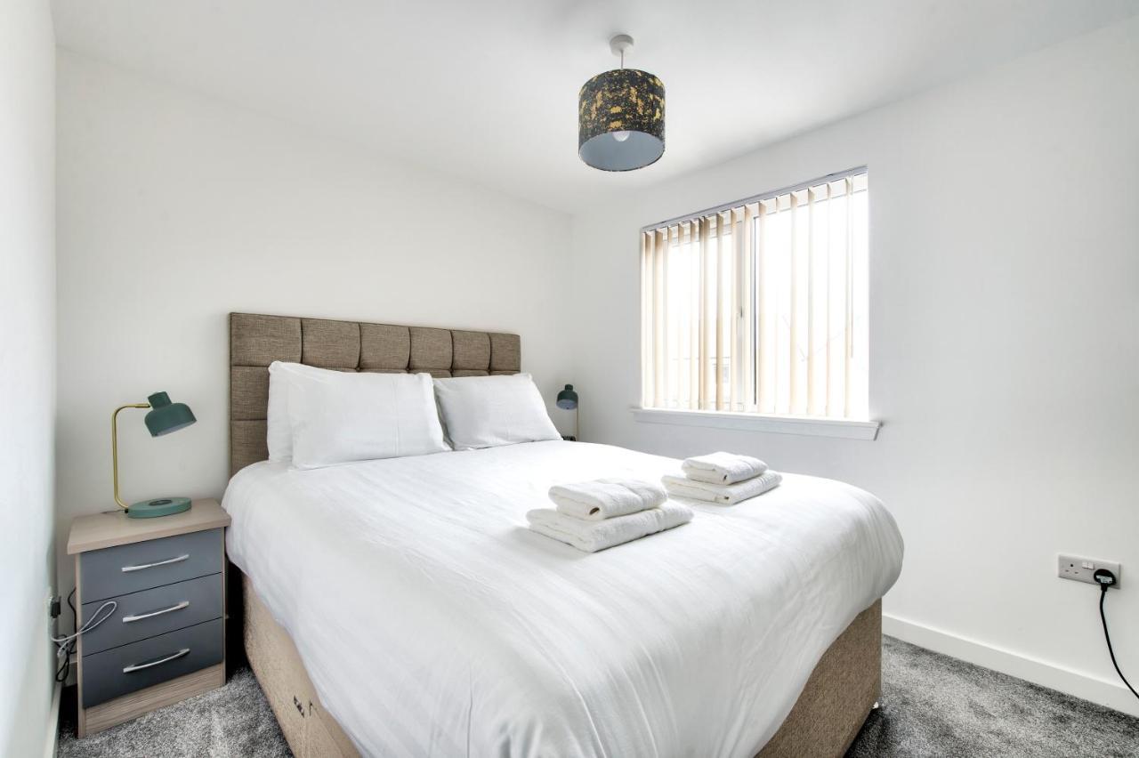 2-Bedroom Holiday Home With Private Garden & Parking Edinburgh Bagian luar foto