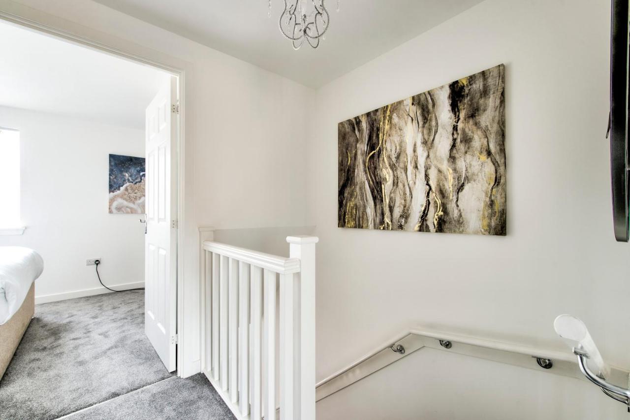 2-Bedroom Holiday Home With Private Garden & Parking Edinburgh Bagian luar foto