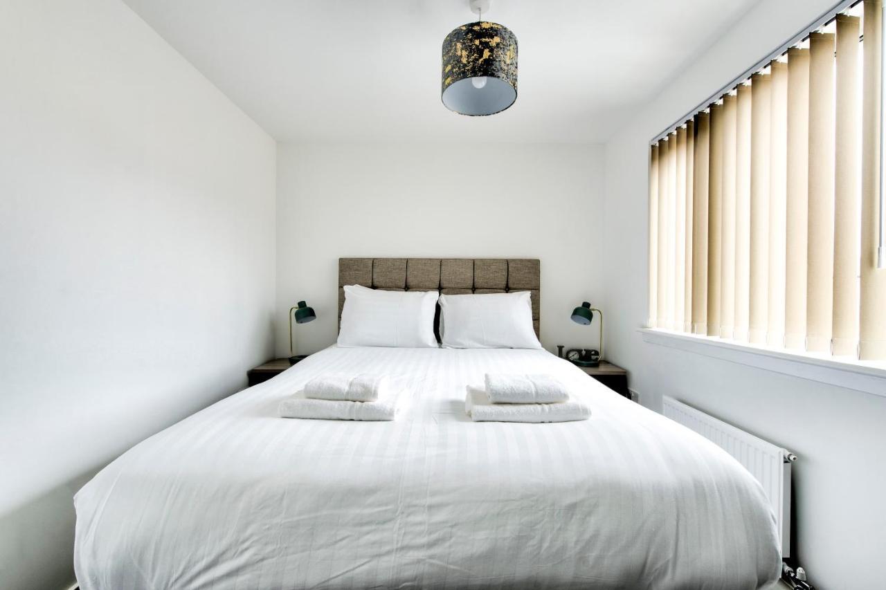 2-Bedroom Holiday Home With Private Garden & Parking Edinburgh Bagian luar foto
