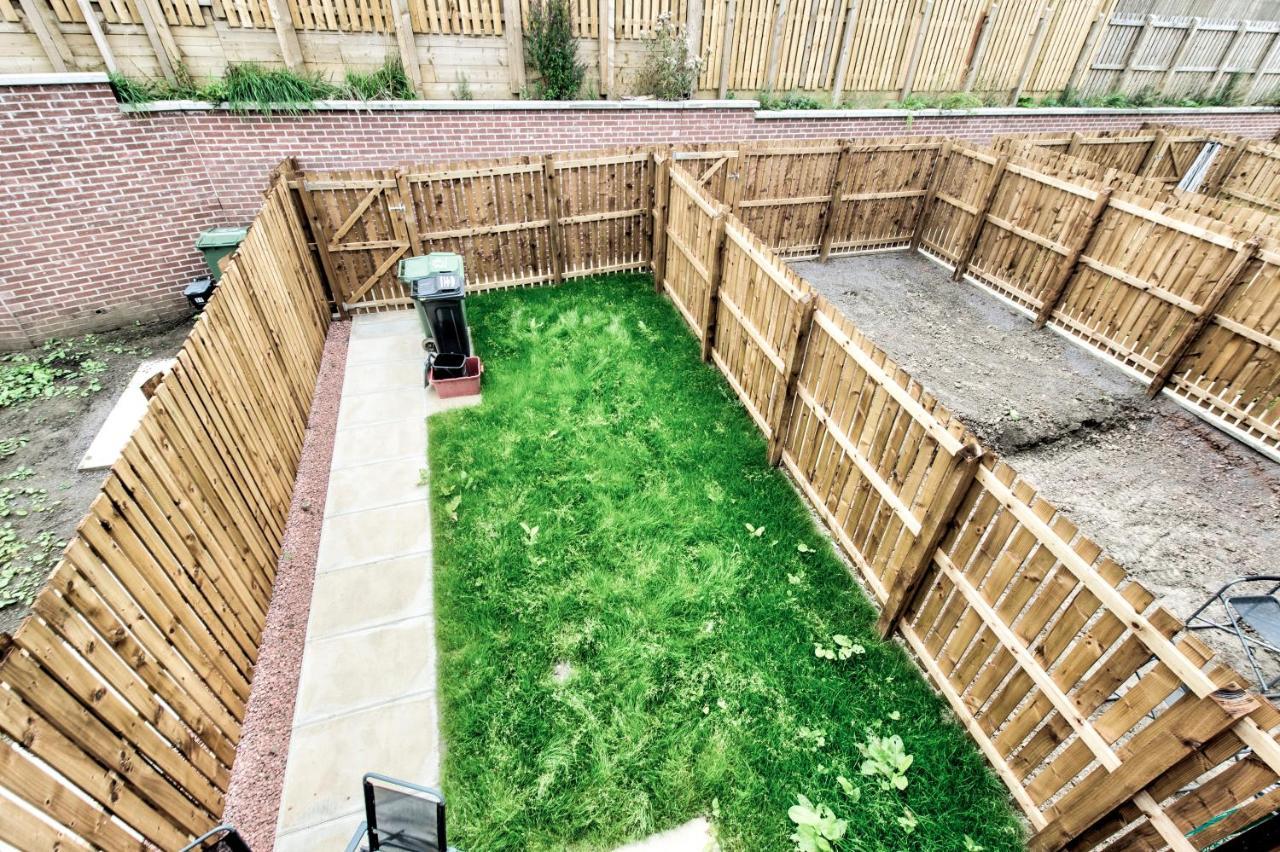 2-Bedroom Holiday Home With Private Garden & Parking Edinburgh Bagian luar foto